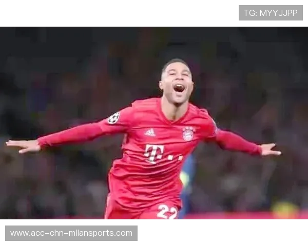 拜仁边路快速突破造成混乱，格纳布里插上完成致命一击